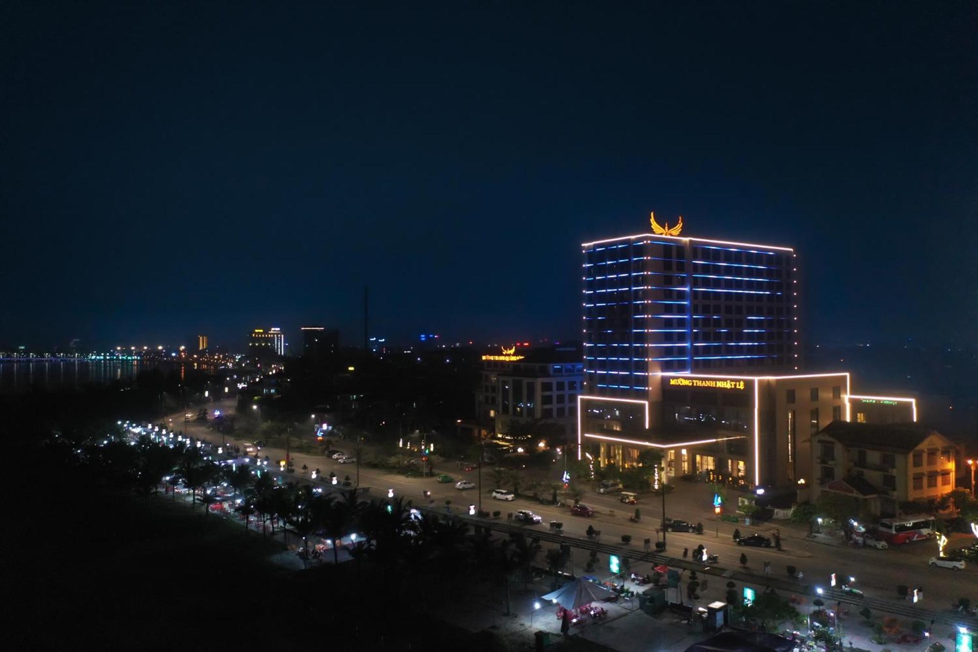 Muong Thanh Luxury Nhat Le Hotel Dong Hoi Kültér fotó