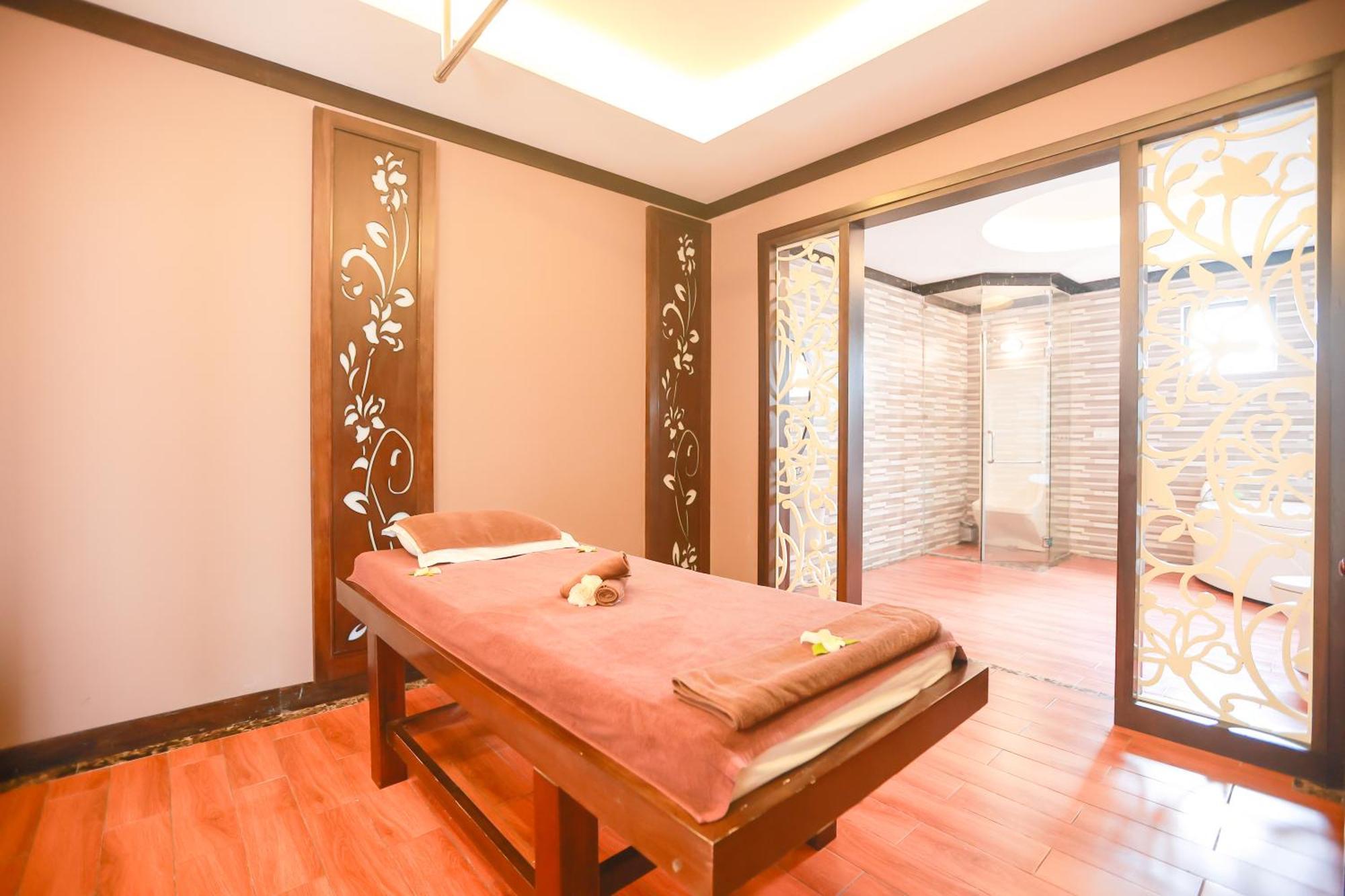 Muong Thanh Luxury Nhat Le Hotel Dong Hoi Kültér fotó