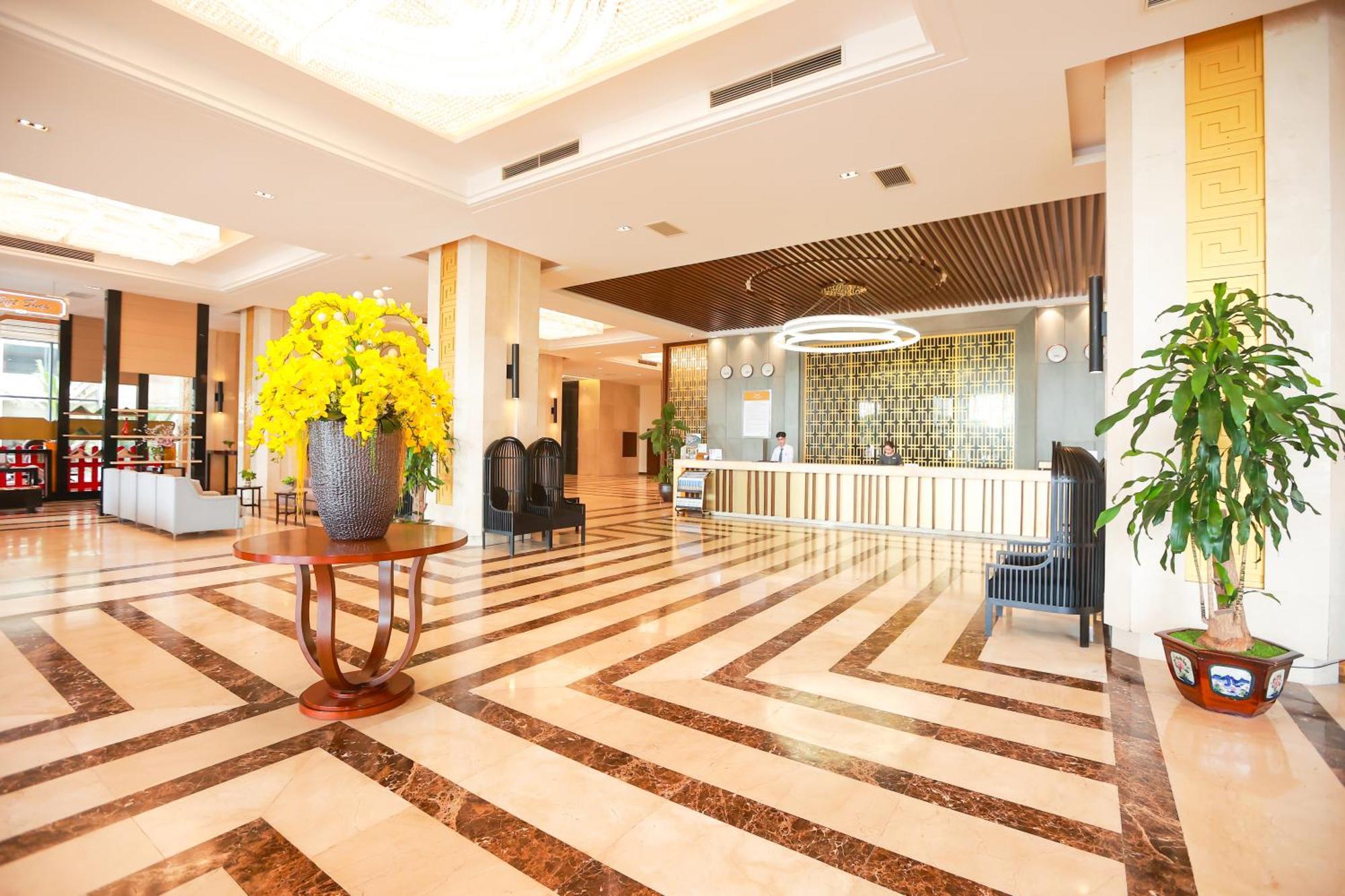Muong Thanh Luxury Nhat Le Hotel Dong Hoi Kültér fotó