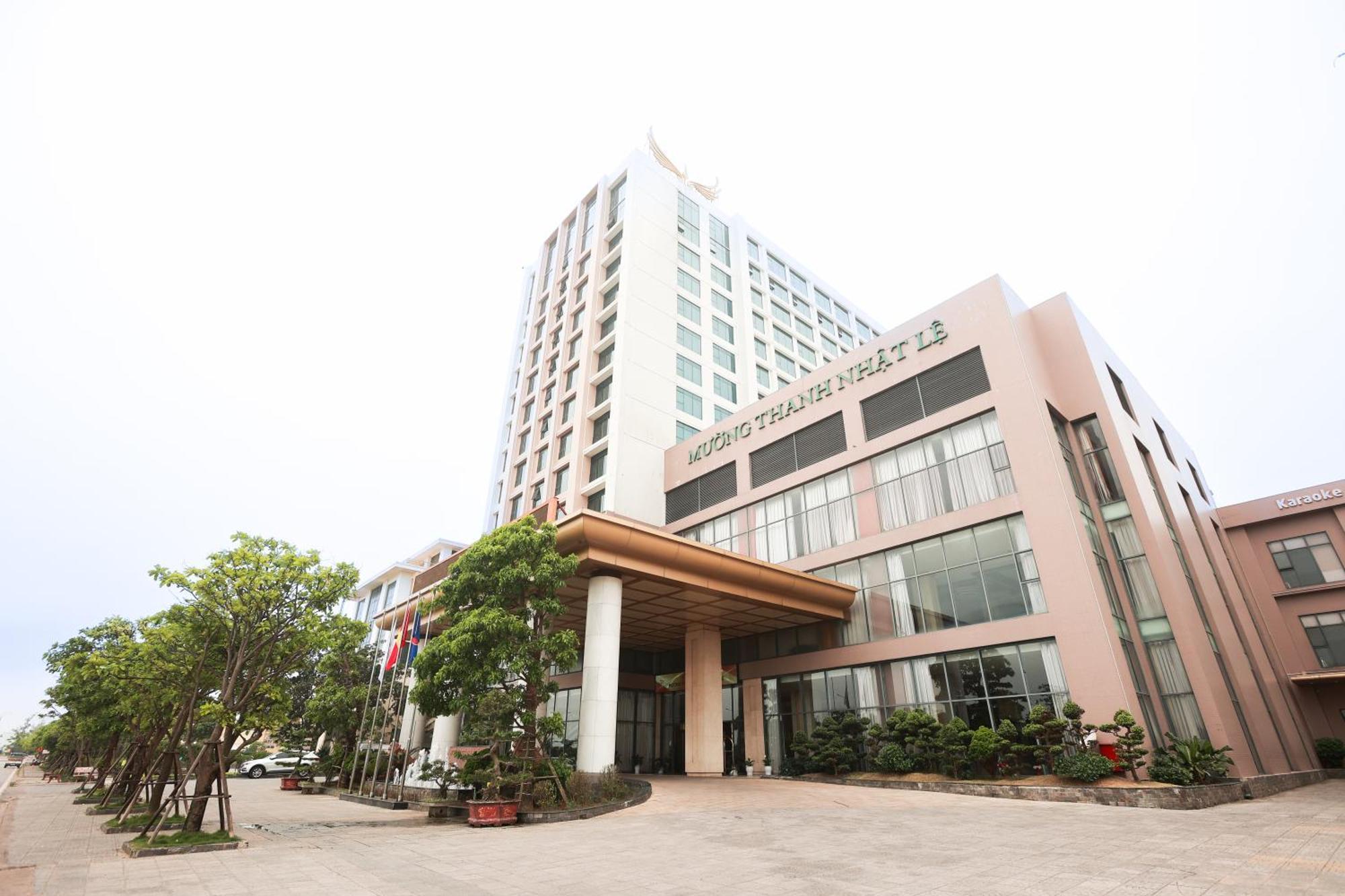 Muong Thanh Luxury Nhat Le Hotel Dong Hoi Kültér fotó