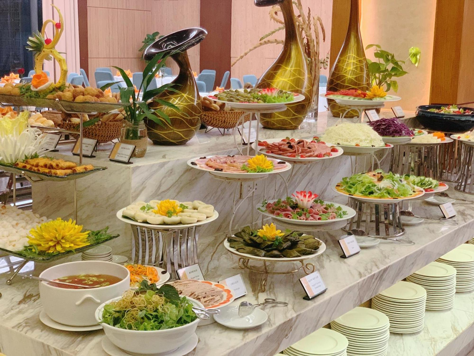 Muong Thanh Luxury Nhat Le Hotel Dong Hoi Kültér fotó