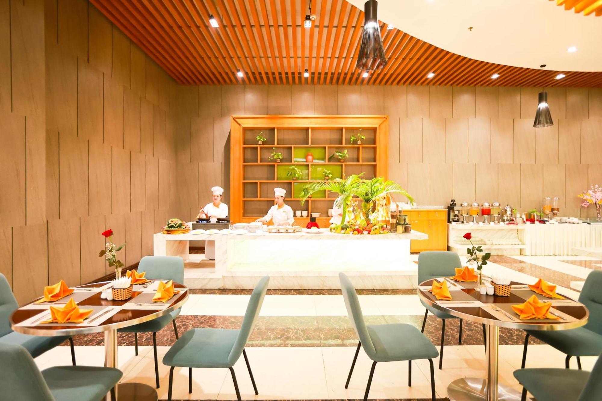 Muong Thanh Luxury Nhat Le Hotel Dong Hoi Kültér fotó