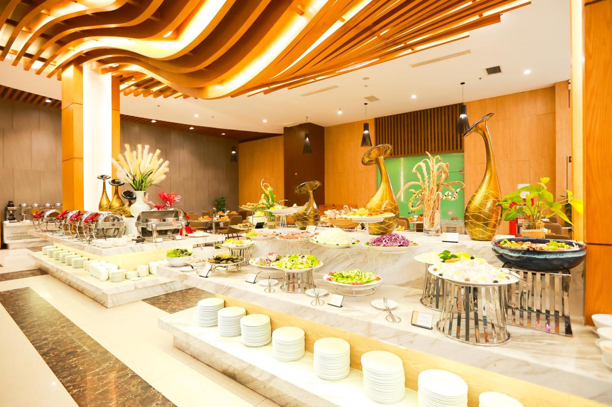 Muong Thanh Luxury Nhat Le Hotel Dong Hoi Kültér fotó