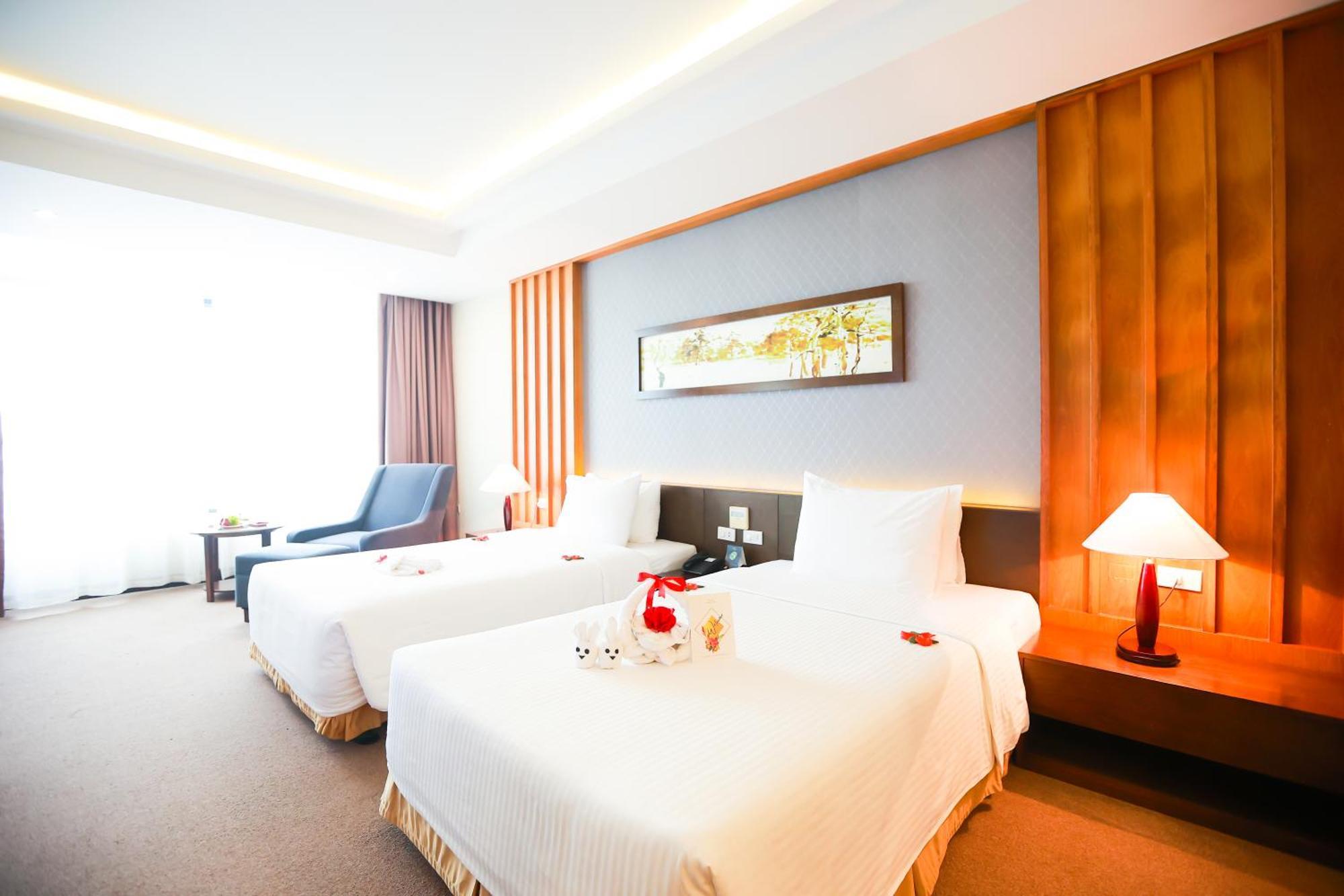 Muong Thanh Luxury Nhat Le Hotel Dong Hoi Kültér fotó