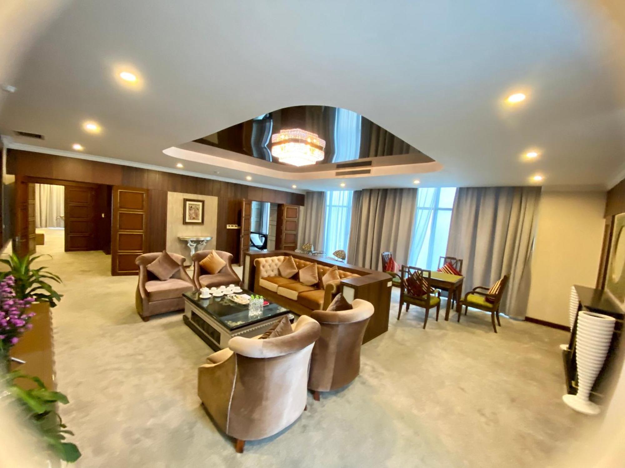 Muong Thanh Luxury Nhat Le Hotel Dong Hoi Kültér fotó