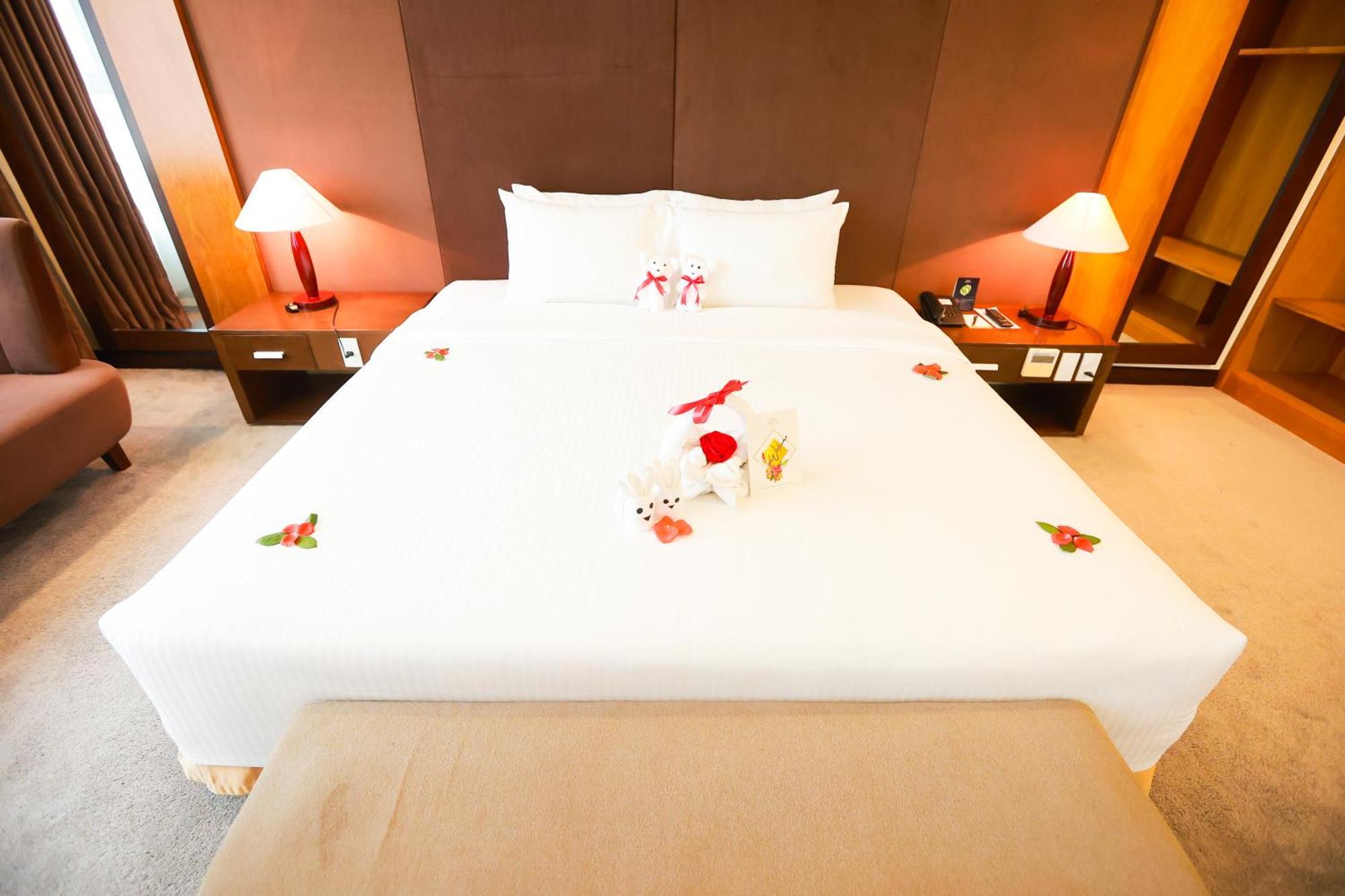 Muong Thanh Luxury Nhat Le Hotel Dong Hoi Kültér fotó