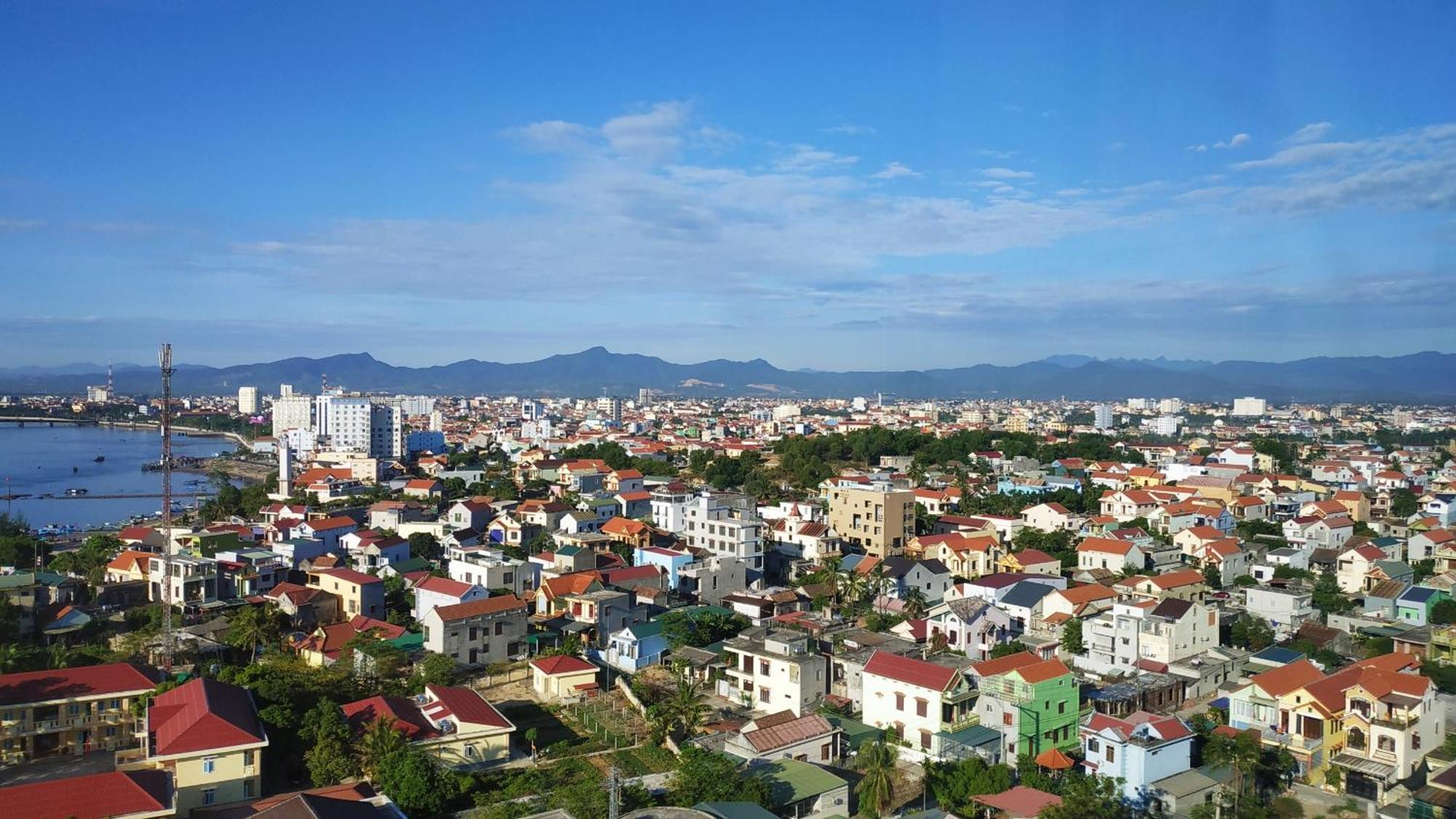 Muong Thanh Luxury Nhat Le Hotel Dong Hoi Kültér fotó